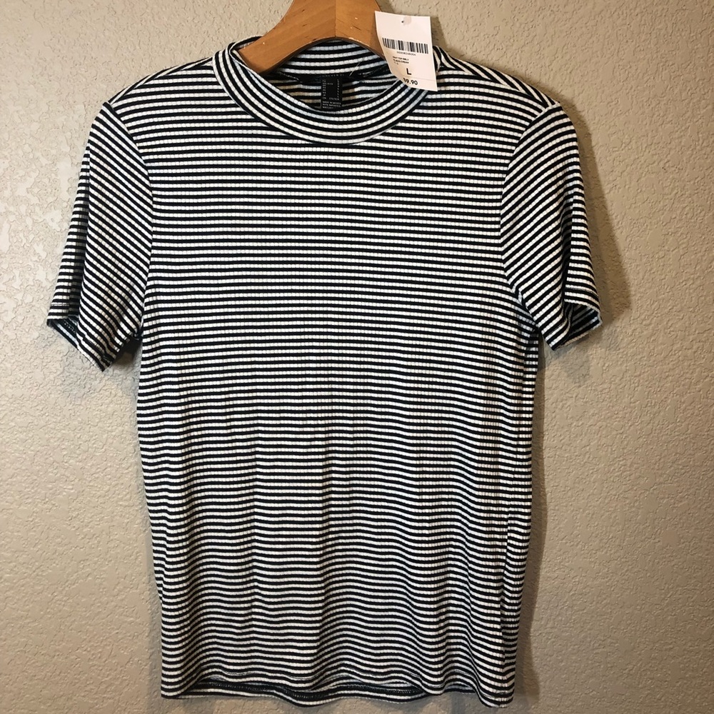 NWT forever 21 black & white striped t shirt